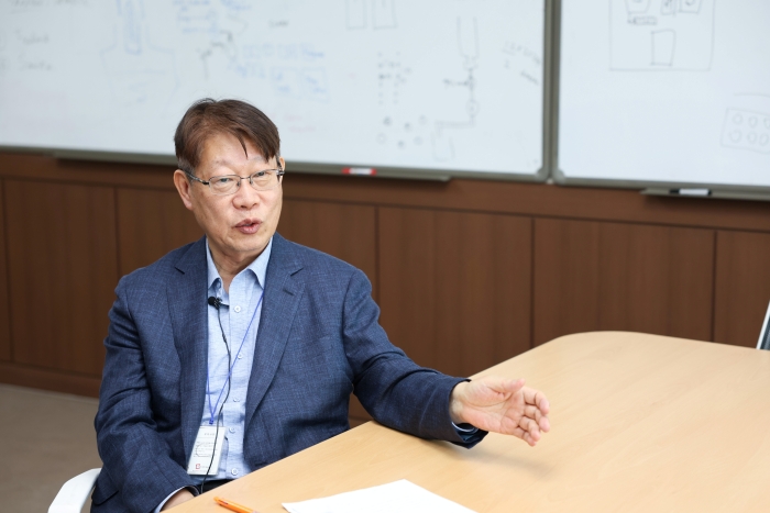 로봇계의 노벨상 조셉 앵겔버거상 수상자 김진오 석좌교수가 말하는 조금 이상한 질문의 진짜 답